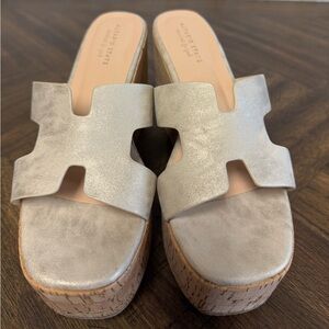 Altar’d State Kalinda Metallic Cork Platform Wedge Slides Size 8